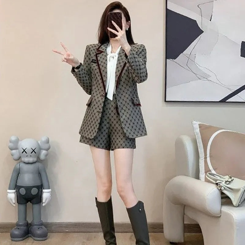 LINDA Fashion Outfits Blazers and Shorts Suits