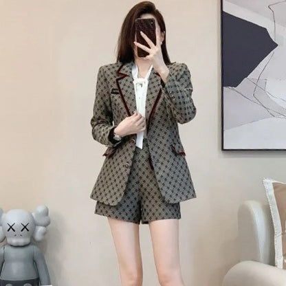 LINDA Fashion Outfits Blazers and Shorts Suits